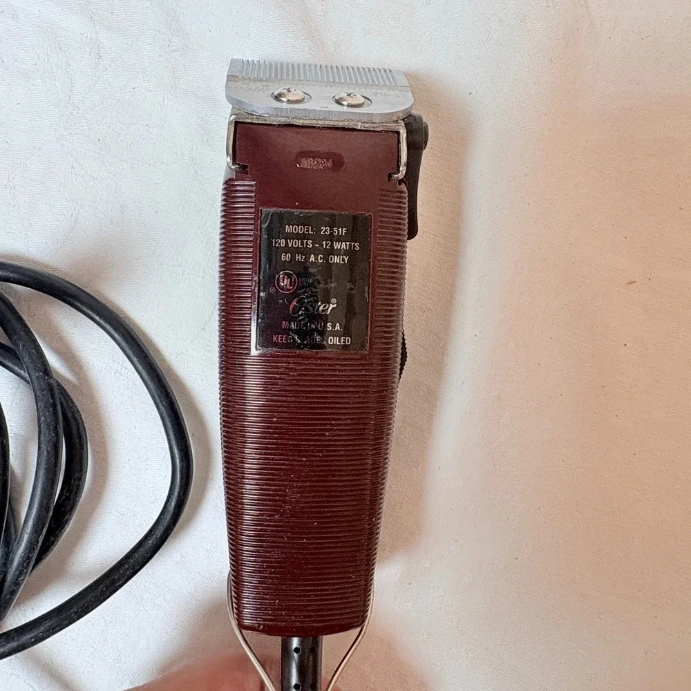 Oster Fast Feed Adjustable Pivot Motor Clipper Burgundy Made in USA 23-51F